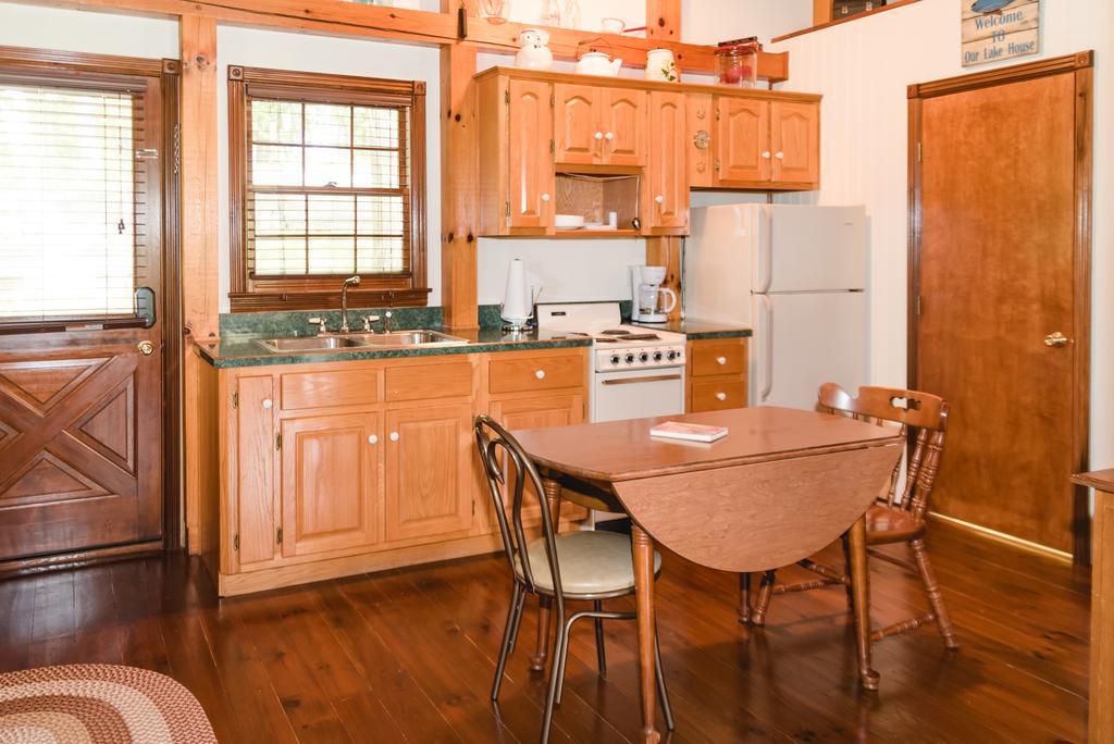 The Lake House A Hidden Gem Sleeps 4 Columbia Екстериор снимка