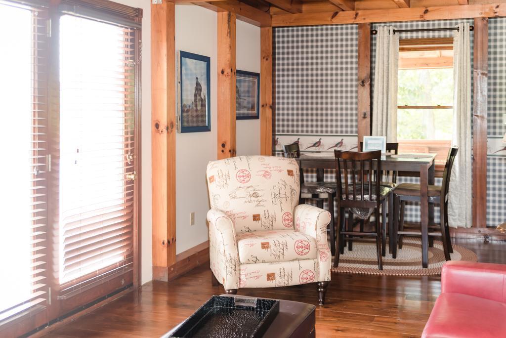 The Lake House A Hidden Gem Sleeps 4 Columbia Екстериор снимка